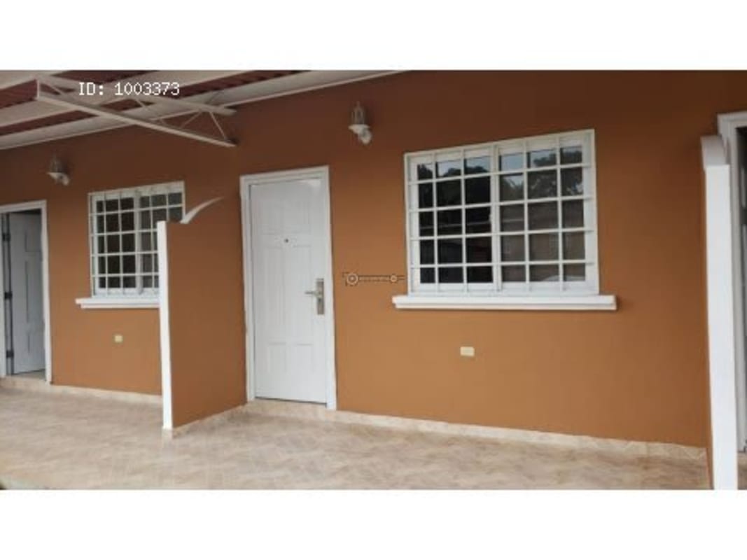 Front porch and main entrance budget apartment Brisas de Tocumen near Tocumen International Airport