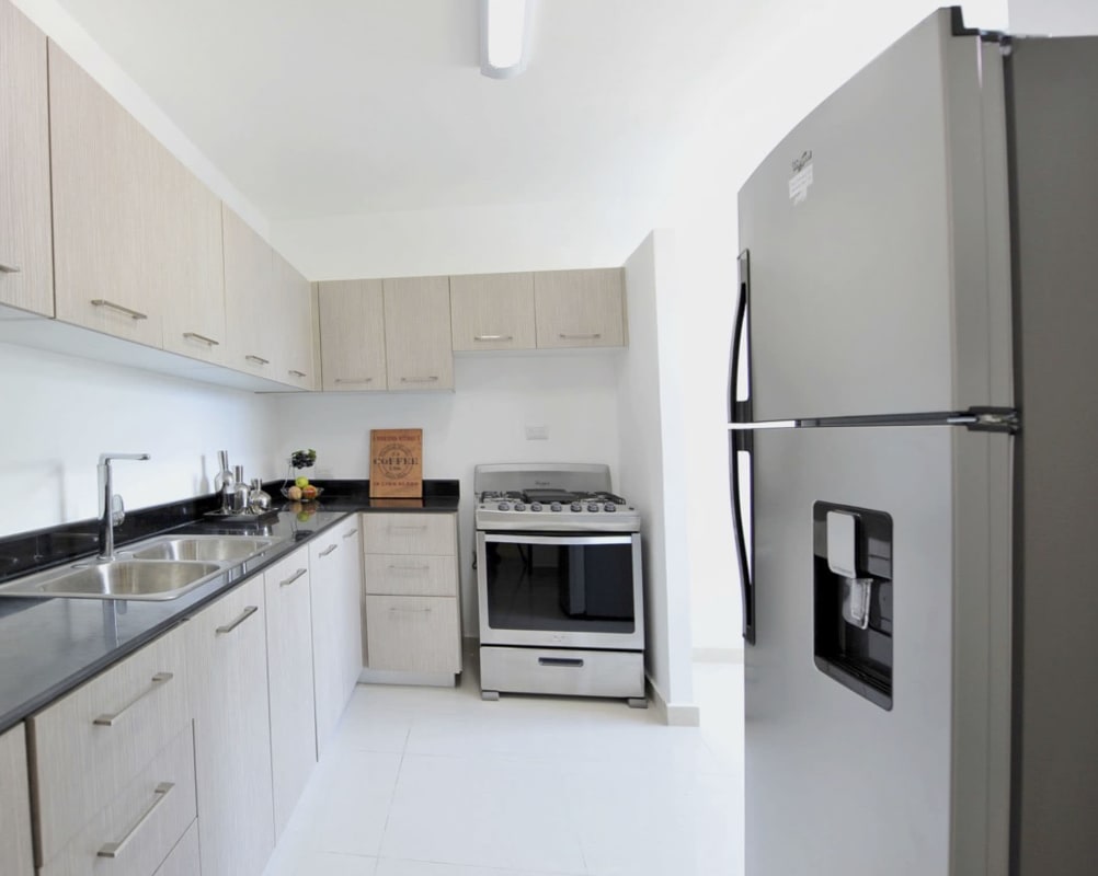 Large balcony with panoramic city views lounge seating Mei Tower Villa de las Fuentes Panama