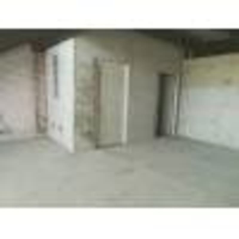 View of mezzanine inside shell unfinished commercial unit Galerías Panamericana Panama