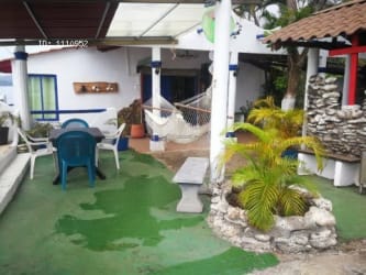 Beachfront 4-BR 1200m2 Villa for Sale in Portobelo in María - View 3