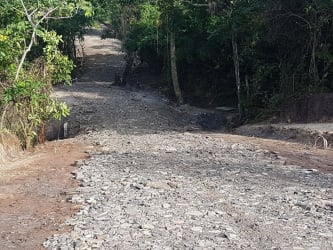 Natural forested path on rural Coclé province land Panama for sale