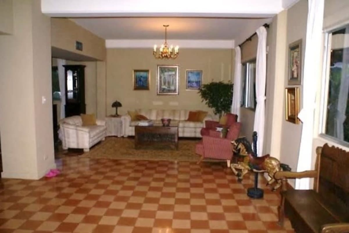 Elevated tropical home with patio, lush trees and nearby playground Clayton Panama