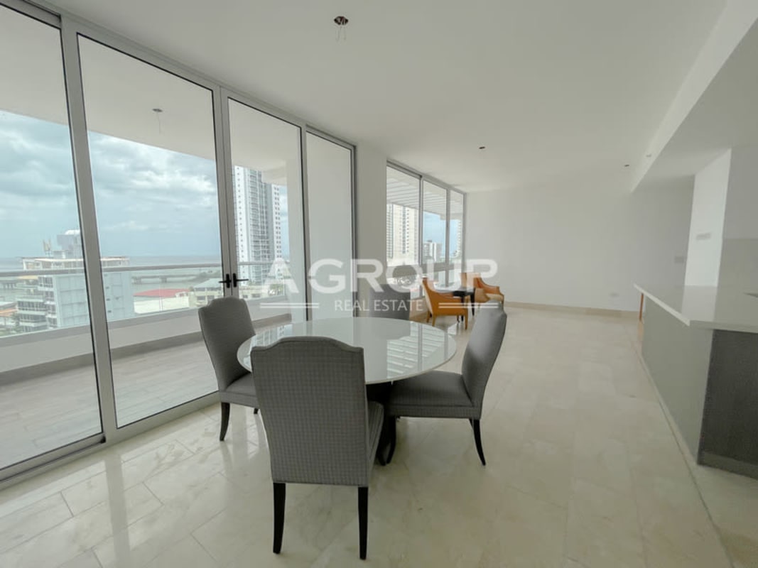 Luxury Oceanfront 3BR Apartment PH Panorama Coco del Mar