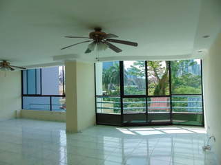 Apartment for Sale in San Francisco - 3 bedrooms