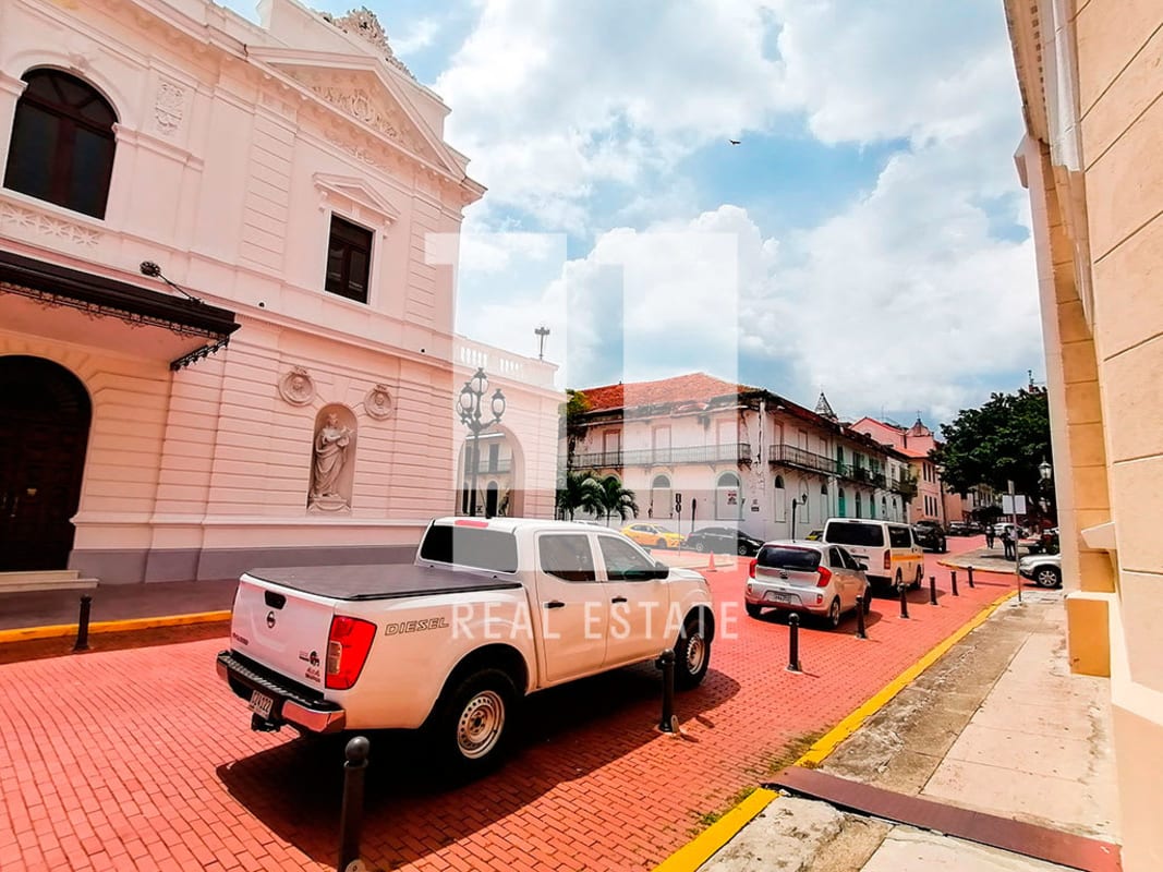 Historic Colonial Building & Lot Casco Viejo San Felipe