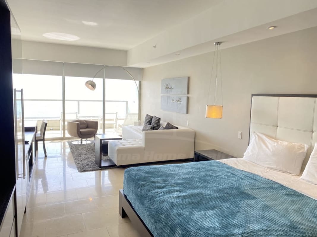 Private studio balcony with oceanfront views in JW Marriott Panama