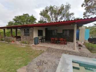 Beachside 6BR Home with Pool Ideal B&B Nueva Gorgona