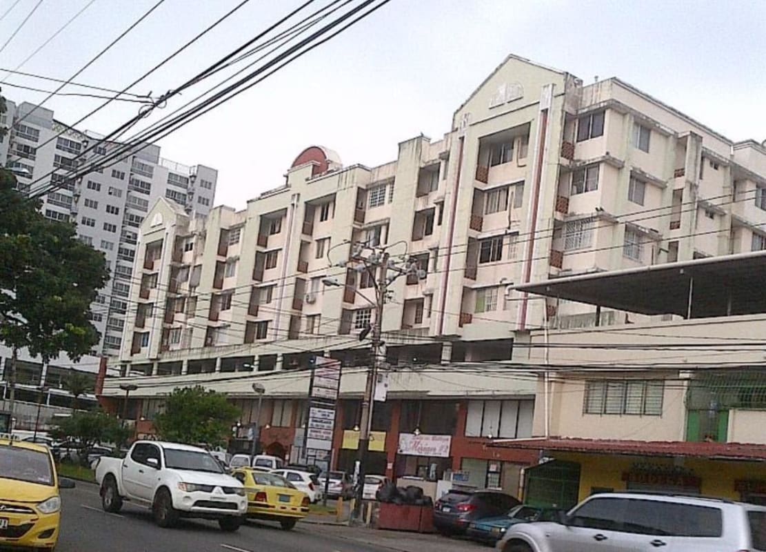 Exterior multistory building PH Royal Park on Avenida Ernesto T Lefevre in Panama City