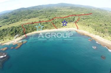 Large outlined beachfront property with forest and Caribbean coast Bahía Villareal Colon Panama
