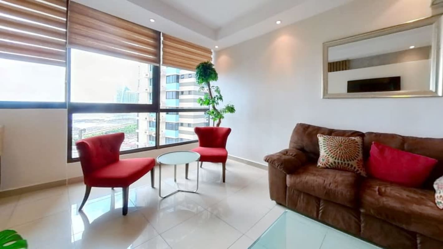 Closed kitchen with granite countertops, stainless appliances, microwave, oven PH San Francisco Bay Panama