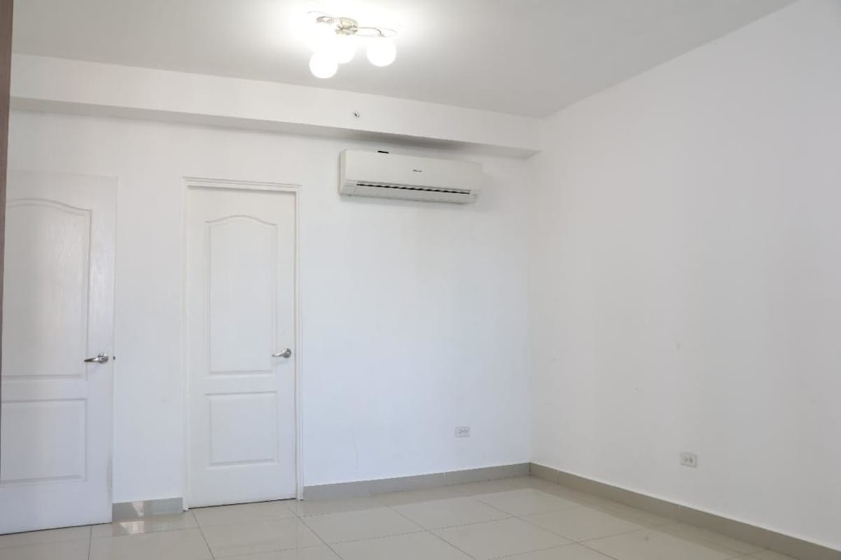 Bright kitchen with wood cabinets, granite countertops, natural light PH Cangrejo Bay El Cangrejo Panama