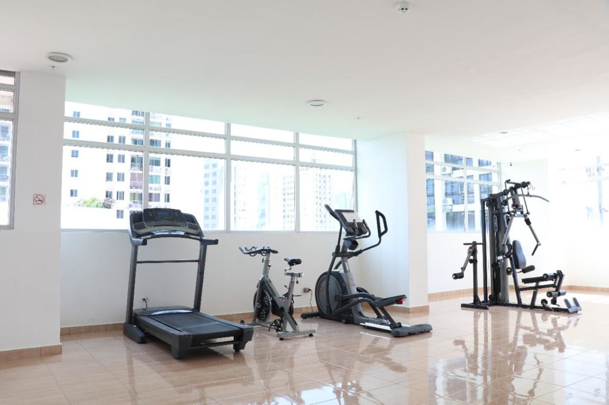 Spacious 2BR Condo PH Cangrejo Bay Balcony & Pool El Cangrejo