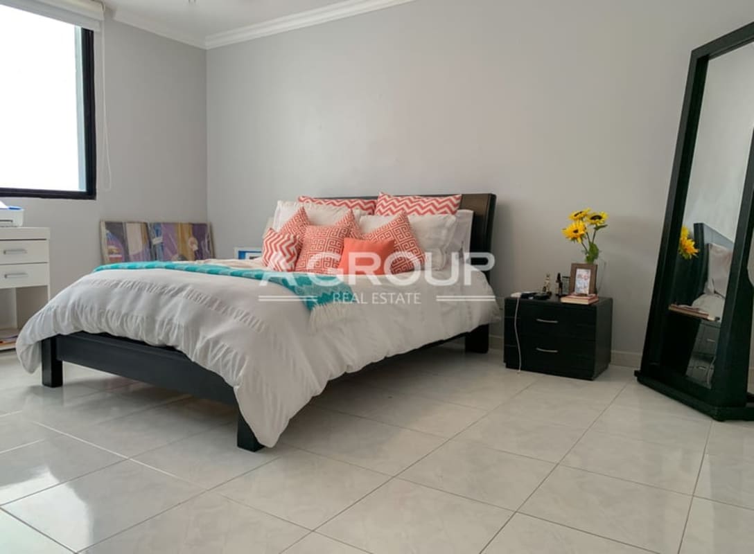 Modern kitchen with granite countertops and appliances PH Majestic Panama City