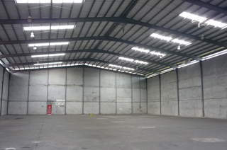Warehouse for Rent in 24 de Diciembre - 0 bedrooms