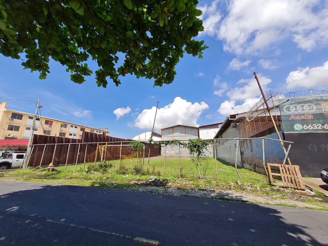 Fenced development lot ready for construction Rio Abajo Panama City