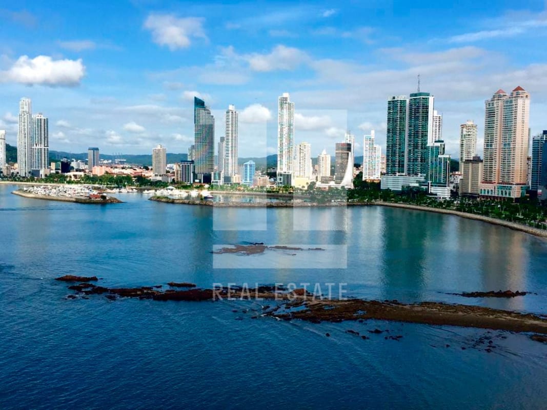 Skyline of Punta Paitilla and Panama City waterfront highlighting residential towers