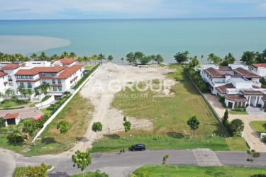 Golf resort beachfront Buenaventura luxury real estate community Panama aerial