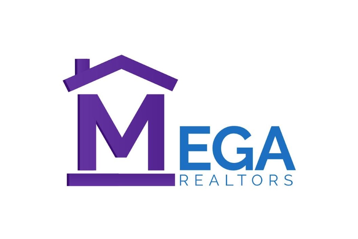 Fenced investment land with commercial signage near Costa del Este and Santa Maria