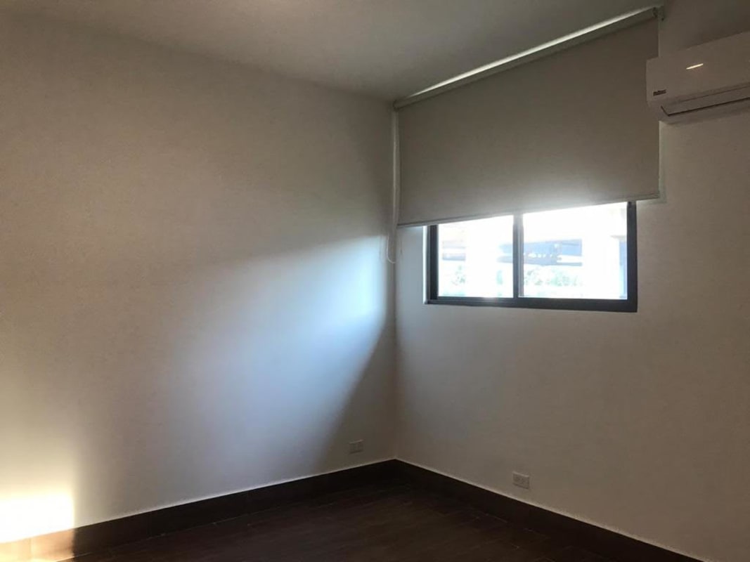 Master bedroom with walk-in closet and ensuite bathroom PH Costamare Costa Sur Panama