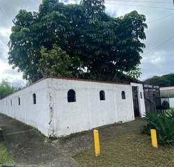 Single-family house for Sale in Alcalde Diaz - 3 bedrooms