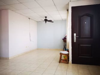 Covered garage entrance with metal gate in Arraiján Panama