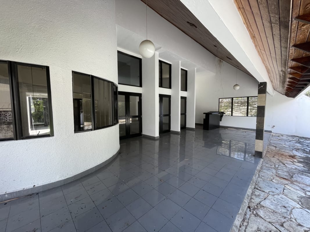 Luxury 3BR House with Pool in Coco del Mar San Francisco