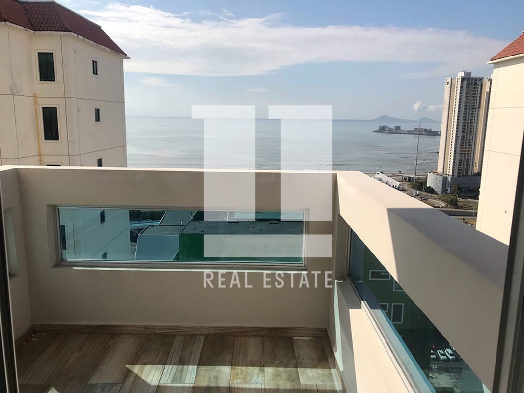 Corner balcony with glass railing and panoramic ocean plus skyline views PH The View San Francisco Panama