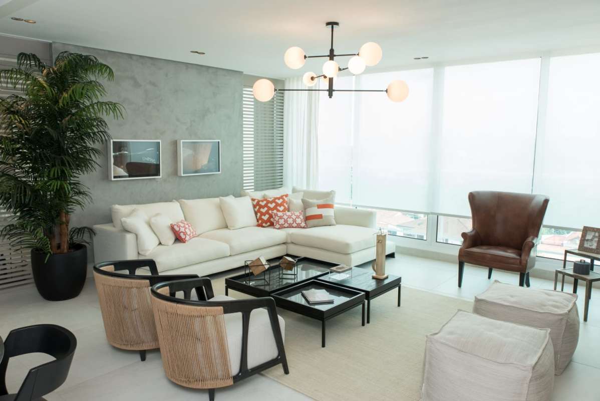 Elegant dining room with ocean views open plan Coco del Mar apartment