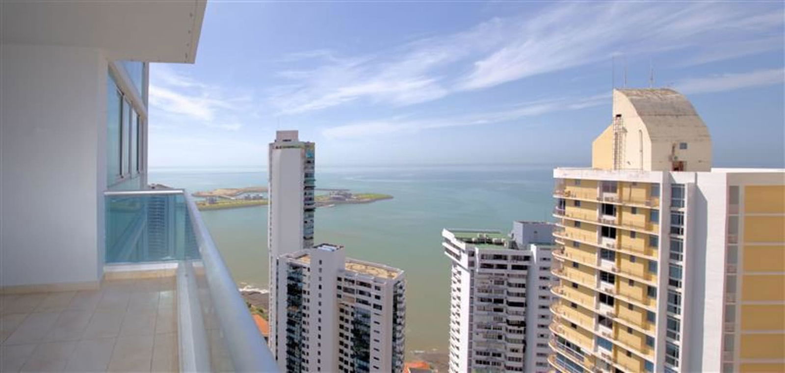 Spacious 3BR Luxury Apartment for Rent in PH Aventura Punta Paitilla