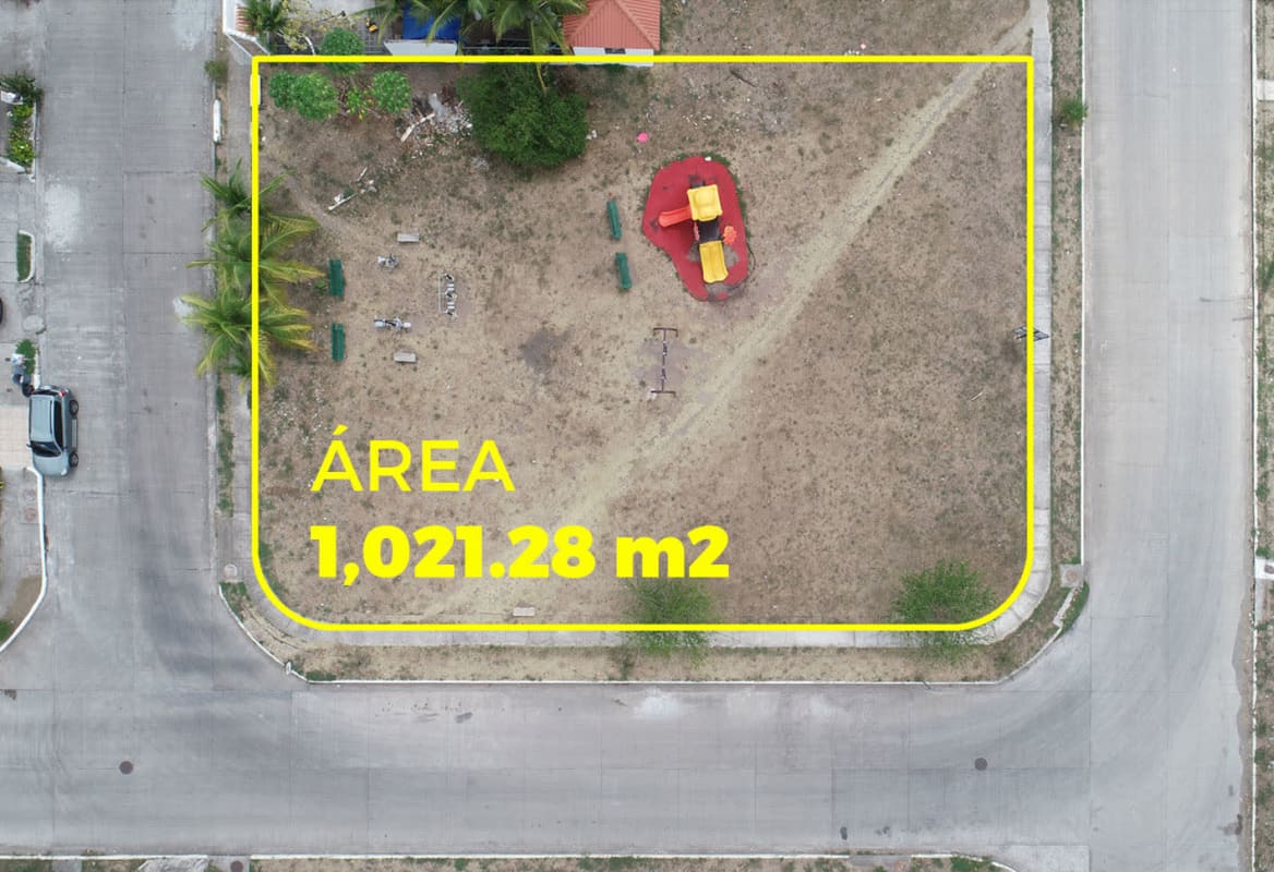 Satellite map aerial of Panama City neighborhoods highlighting El Crisol residential area