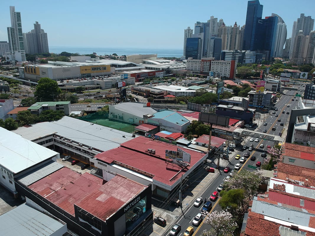 High-rise buildings and shopping areas near land lot for sale in Obarrio Panama