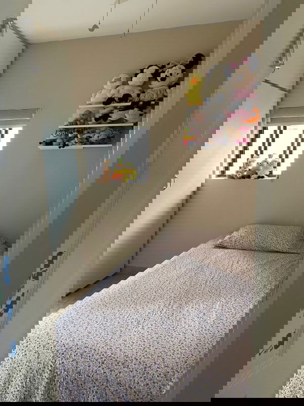 Compact child bedroom with toys, bed, and shelves PH Royal Princess Punta Paitilla