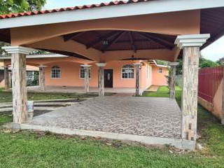 House for Sale in Antón - 4 bedrooms