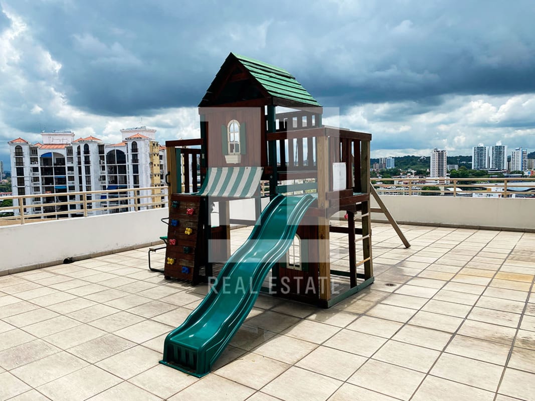 Rooftop terrace playground with city skyline views in PH Sky Level tower Panama