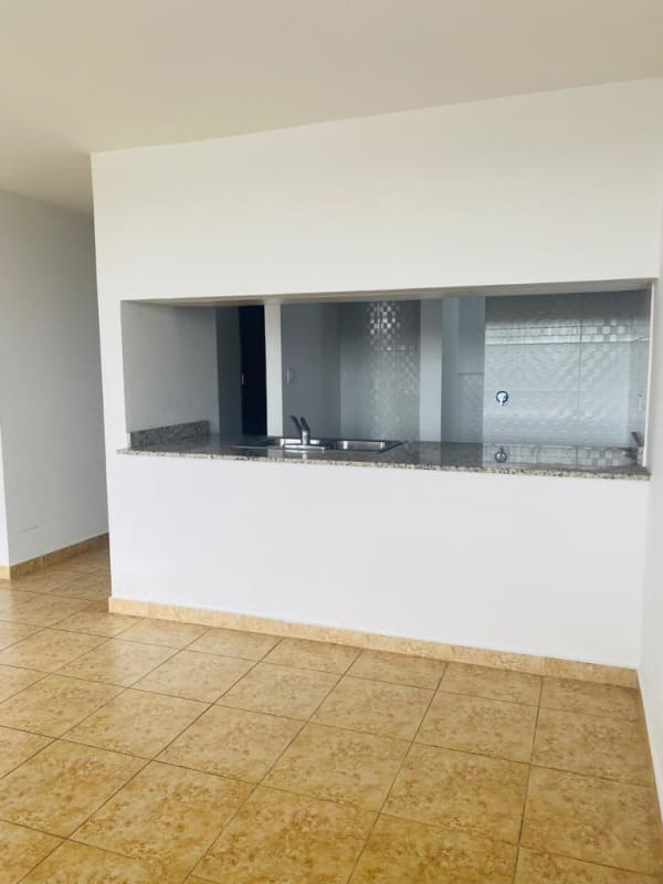 Laundry room with sink, storage and window in PH Cosmopolitan Tower Panama City
