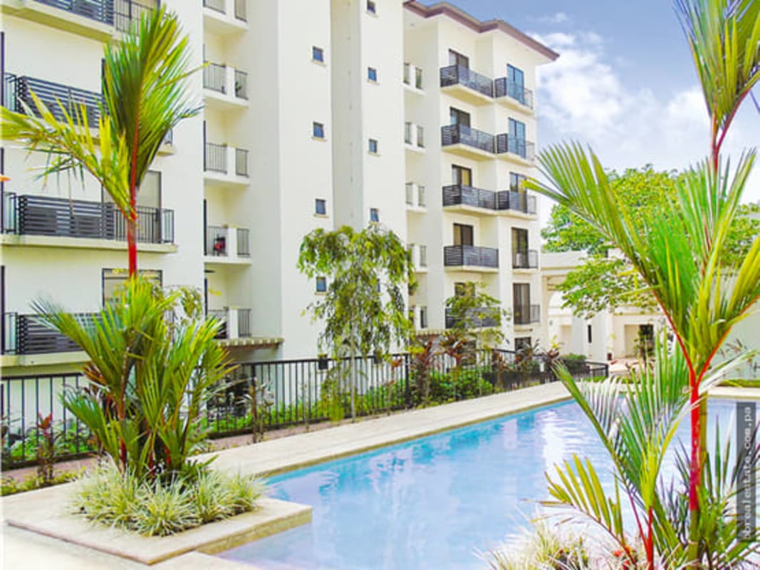 Spacious 3BR Condo in PH Embassy Village Clayton