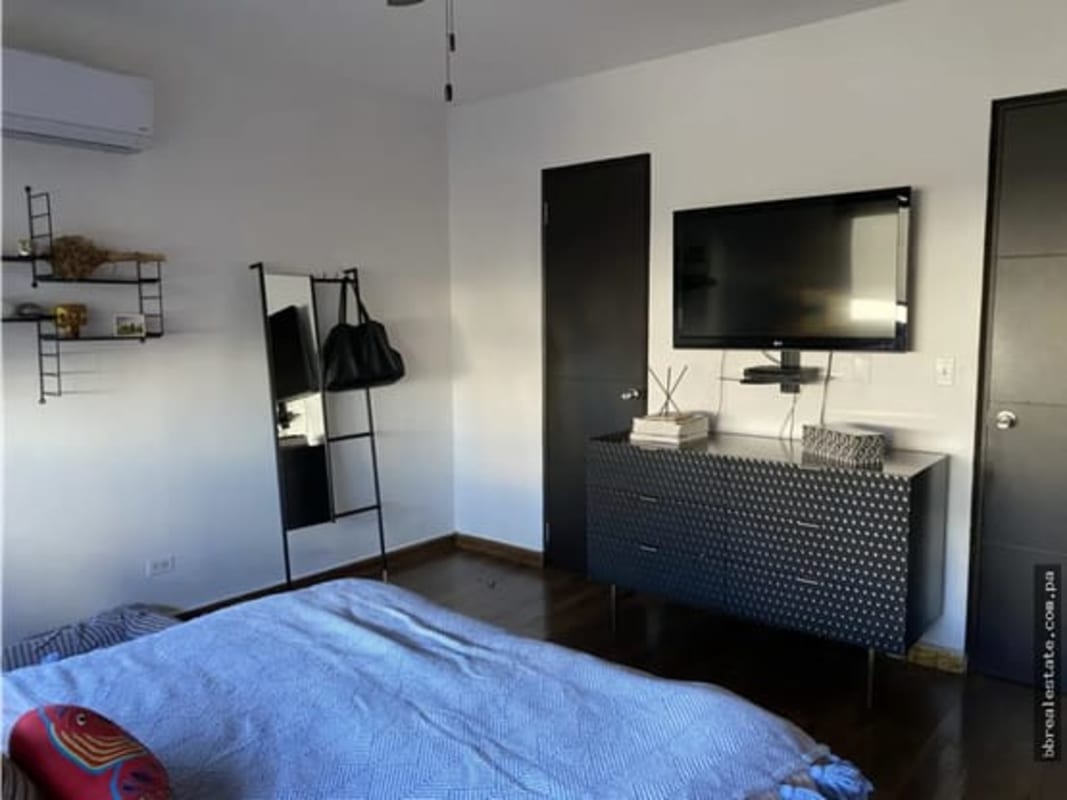 Bathroom with walk-in shower and modern finishes at PH Aqua Marina Panama City