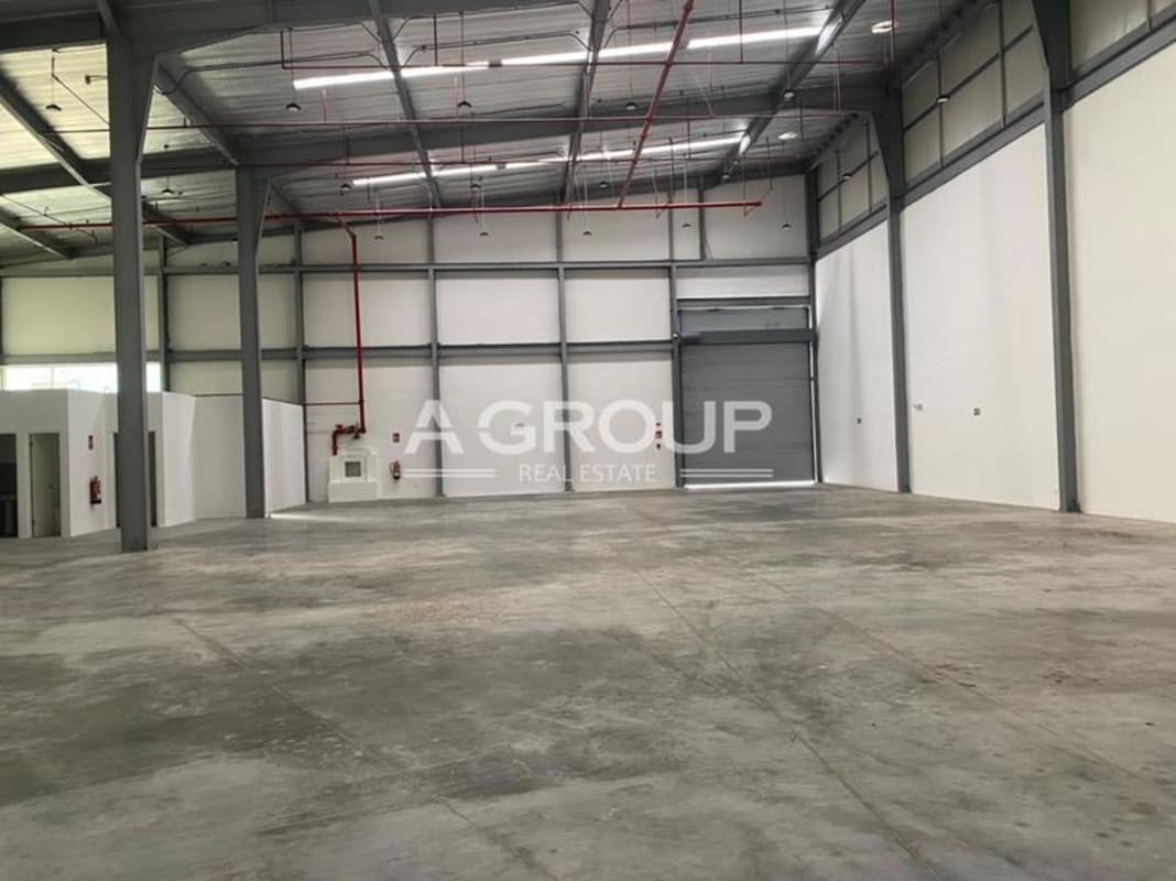Spacious loading area with automatic rolling gate commercial warehouse for sale Panama Viejo Business Center