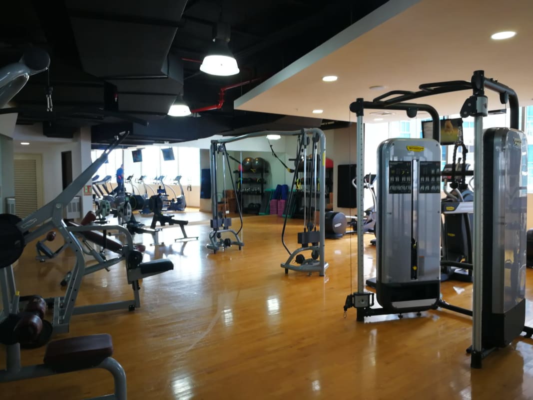 Luxury pool area facing ocean and city skyline at JW Marriott Panama Punta Pacifica