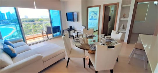 Kitchen with stainless appliances and quartz counters in Royal Palm Playa Malibu Nova Gorgona