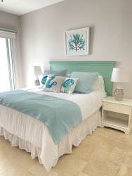Bright hallway with mirror console and plants in Puntarena Buenaventura beach residence