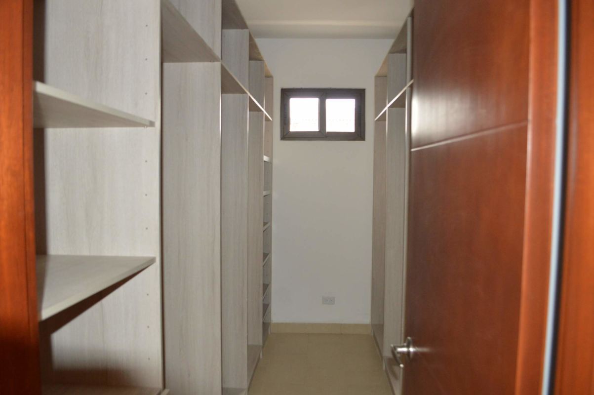 Bright kitchen with granite countertops, ample cabinetry and bay window in El Doral, Costa Sur Panama