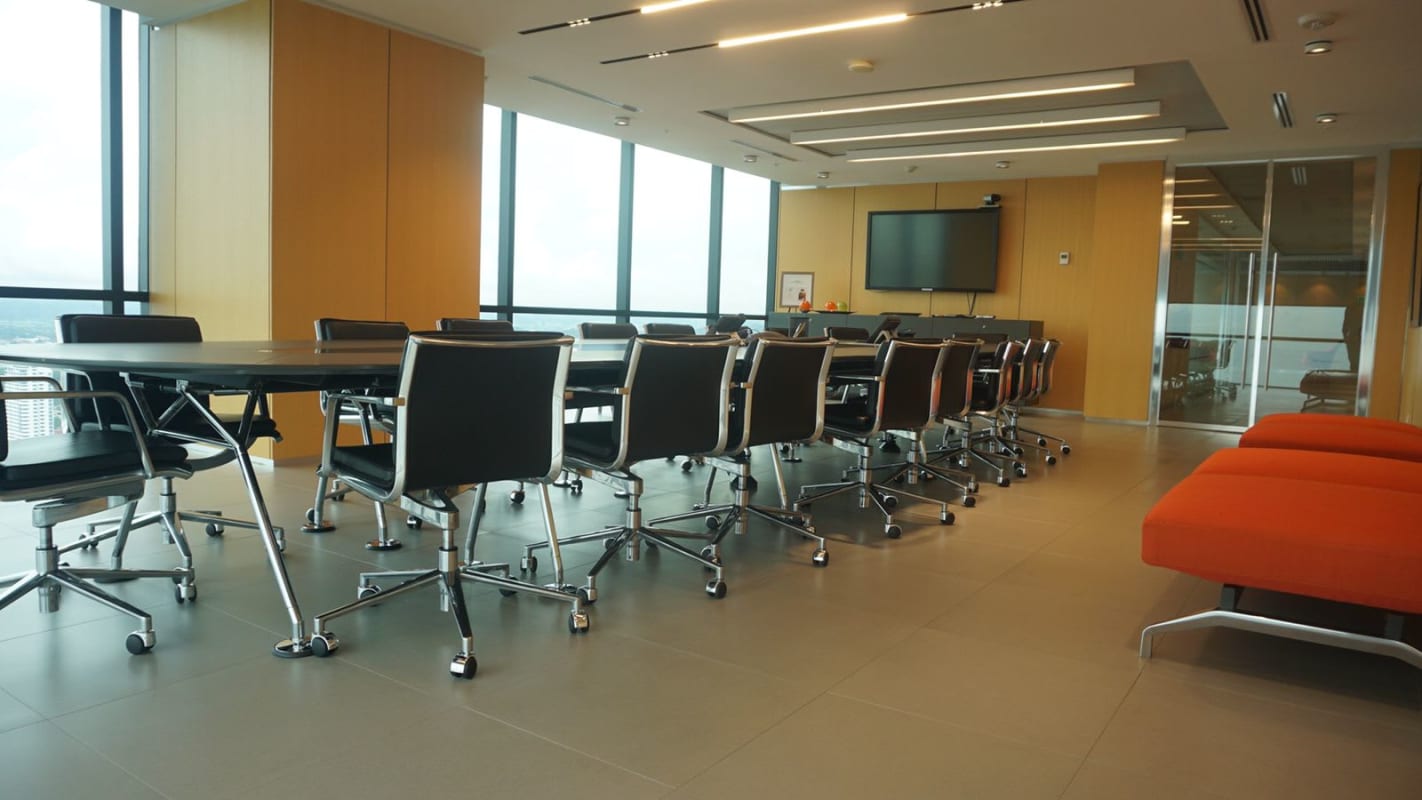 Private furnished CEO offices with panoramic windows in PH BICSA Panama City