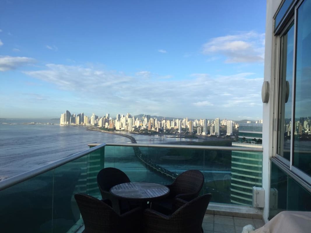 Luxury 4BR Oceanfront Apartment Costa del Este PH Ocean One