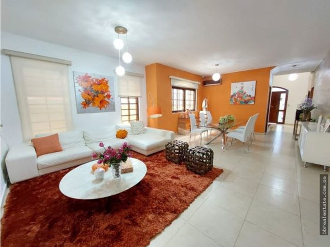 Spacious bedroom with large windows, air conditioning, and modern furnishings in Residencial El Doral Panama