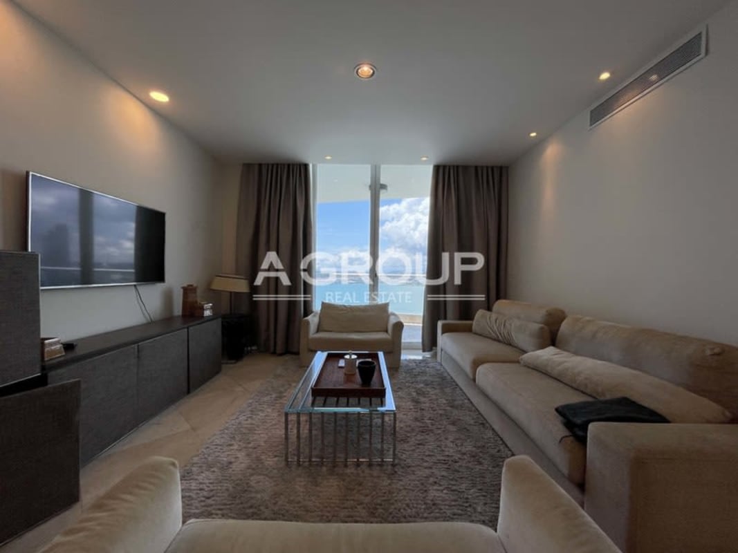 Oceanfront infinity pool overlooking Panama Bay at The Point Punta Paitilla