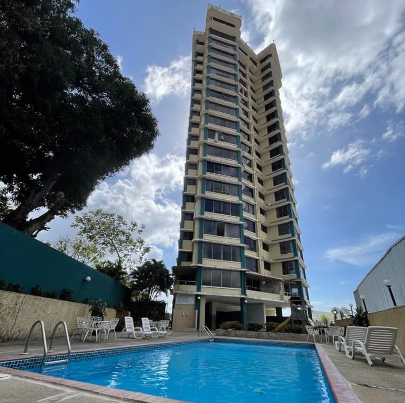 Spacious 3BR Apartment in PH Beverly Hills Betania