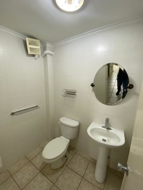 Tiled office space inside commercial retail plaza in Obarrio Panama