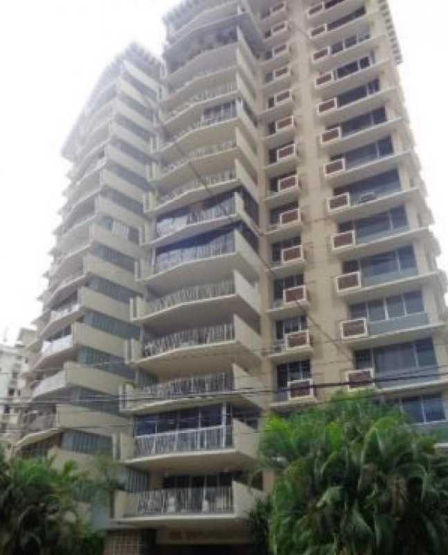 Spacious private balcony with tiled floor overlooking urban neighborhood PH Aileen El Carmen Panama