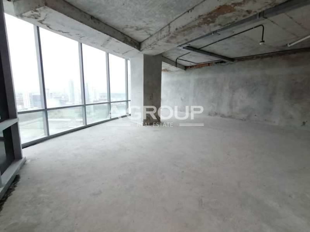 Open shell office space with panoramic windows in Financial Park Costa del Este